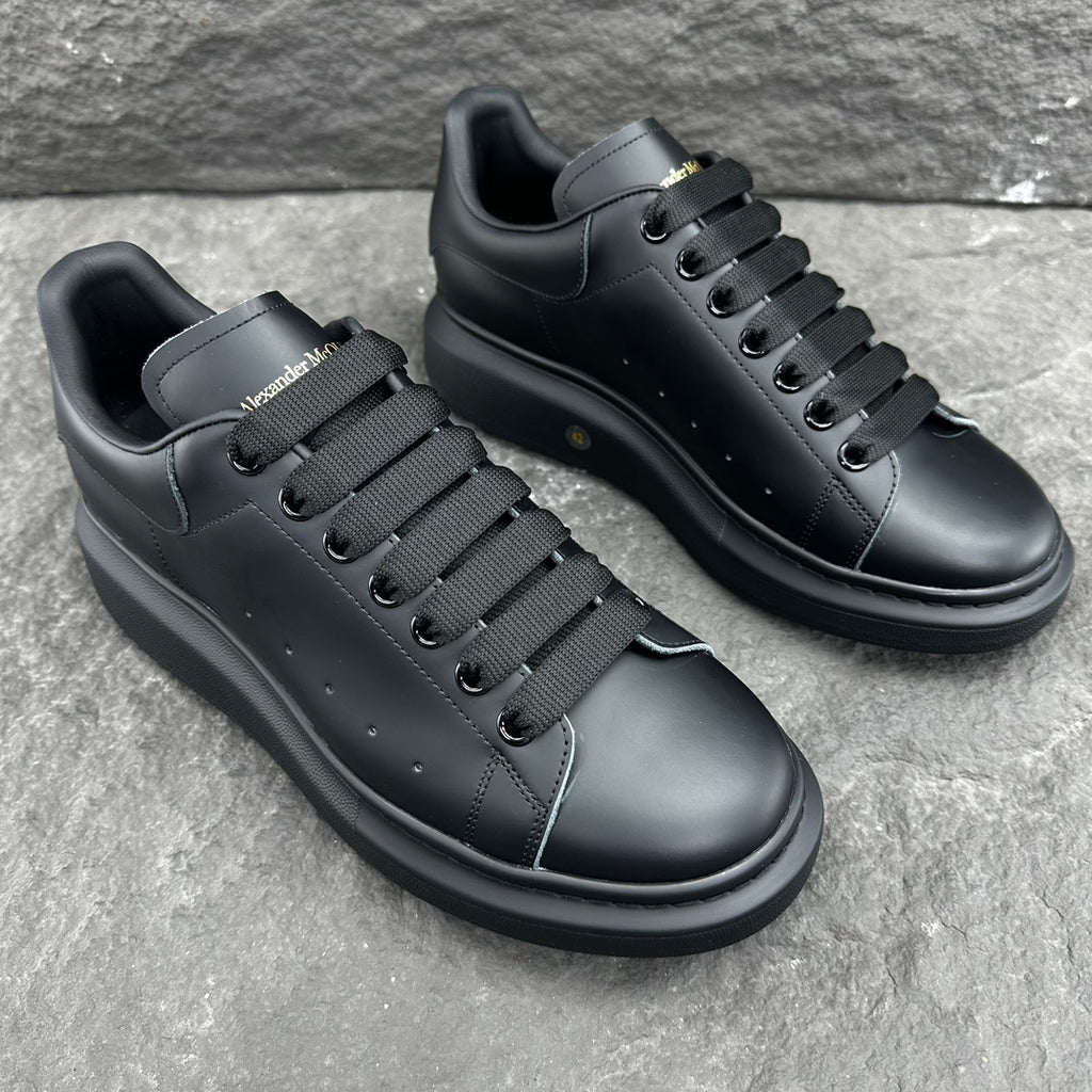 Alexander McQueen Oversized "Black"